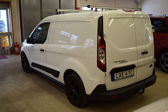 Ford Transit Connect 4 of 5