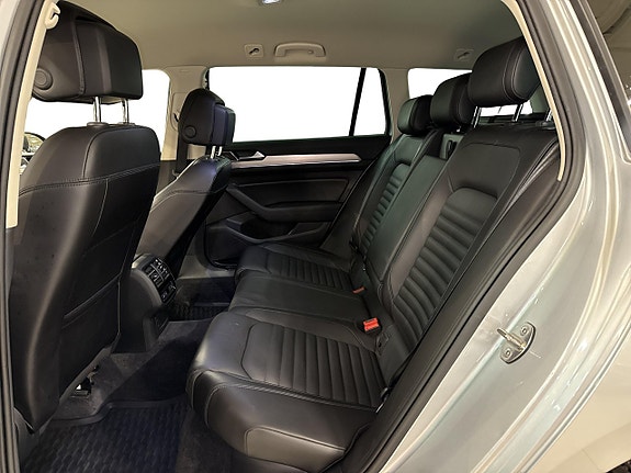 Volkswagen Passat 4 of 5