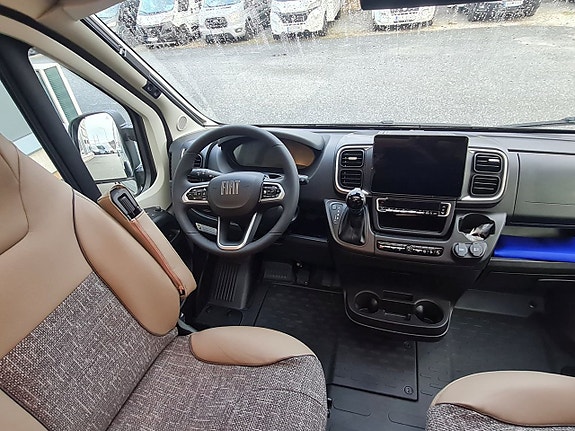 Dethleffs GlobeTrail 540 DR automat, dieselvärme, extra säng, kanonfin 19 of 23