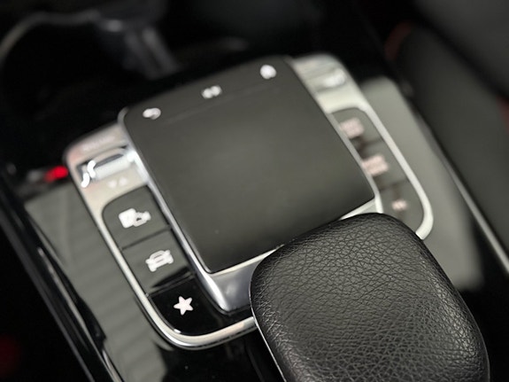 Mercedes-Benz CLA200 22 of 25