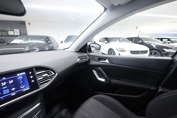 Peugeot 308 17 of 20