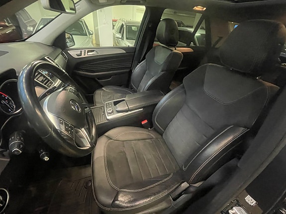 Mercedes-Benz ML250 6 of 13