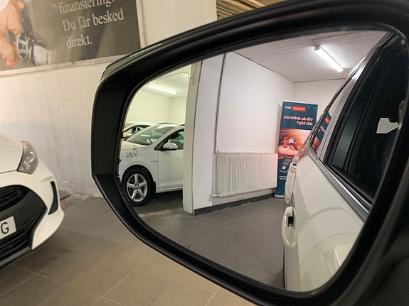 Toyota RAV4 25 of 27