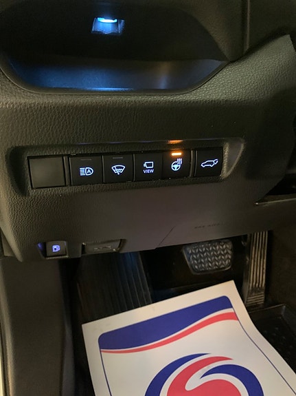 Toyota RAV4 23 of 27