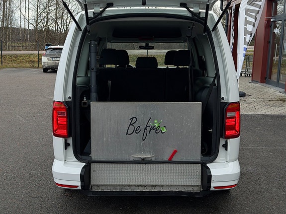 Volkswagen Caddy Maxi 9 of 26
