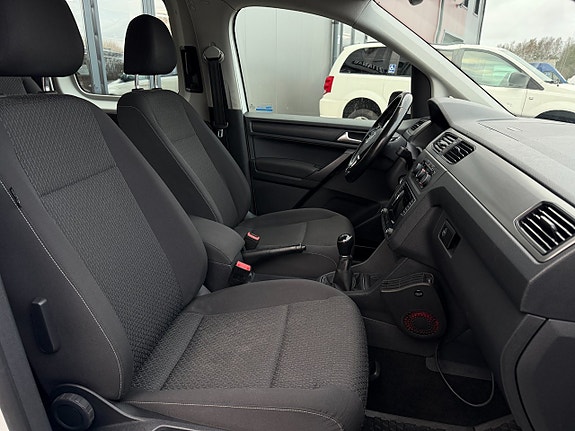 Volkswagen Caddy Maxi 20 of 26