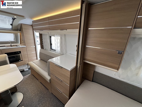 Adria ADORA 613 HT 12 of 21