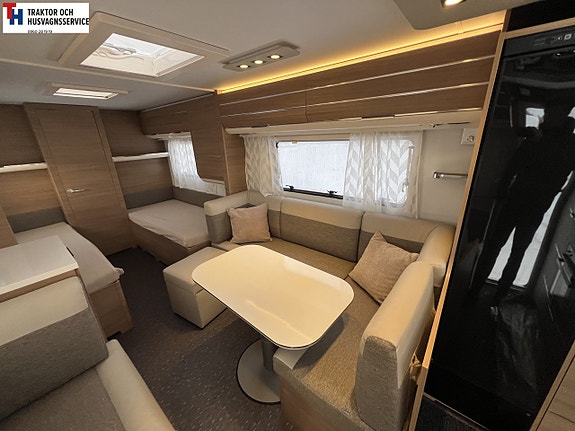 Adria ADORA 613 HT 10 of 21