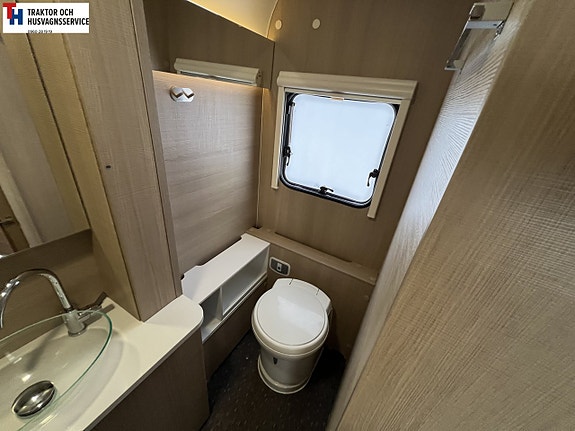 Adria ADORA 613 HT 17 of 21