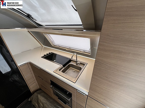 Adria ADORA 613 HT 9 of 21