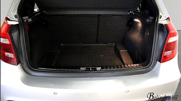 BMW 120 11 of 24