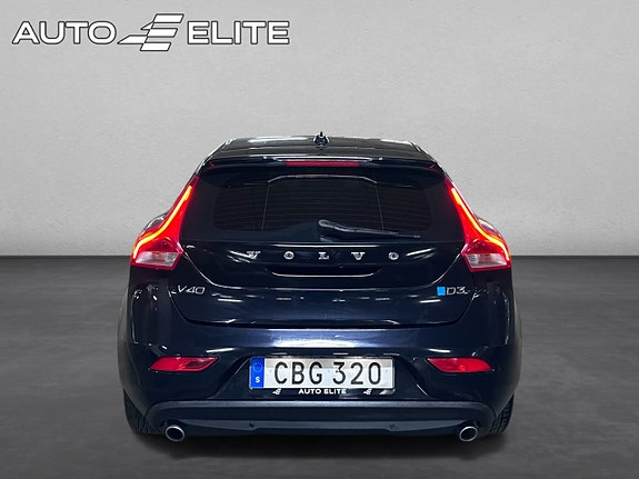 Volvo V40 5 of 5