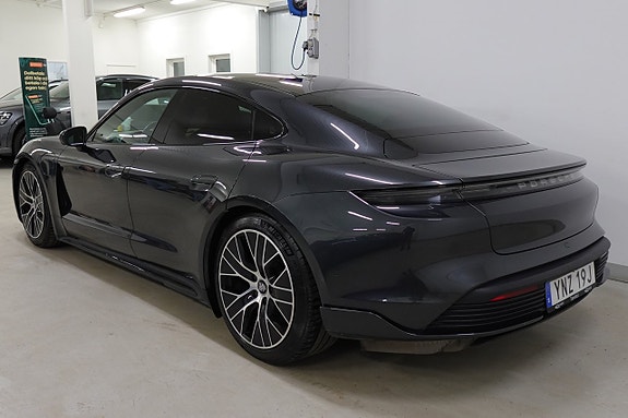 Porsche Taycan 4S 23 of 24