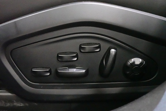 Porsche Taycan 4S 21 of 24
