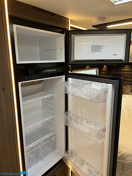 Kabe TM Royal X 810/780 LXL * 5:e bältesplats * 170hk * Alde * Marki RÄNTEFEST 3.95% Månadskostnad endast 7.813kr! 13 of 18