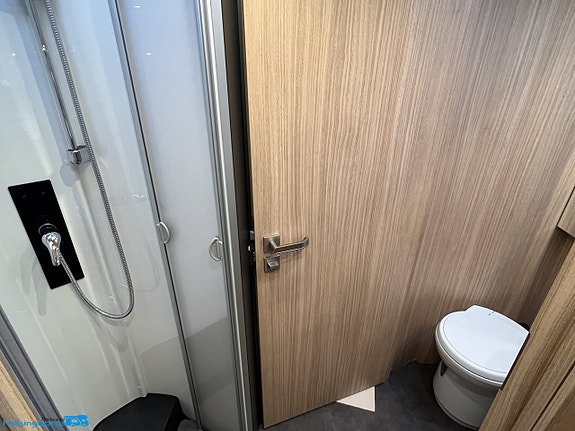Malibu I 470 RB - LE Comfort 4,2t MB * 3,95% * ALDE * 170hk * Markis * RÄNTEKAMPANJ 3.95% Månadskostnad 7,247:- 17 of 21