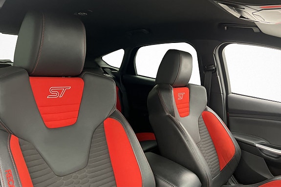 Ford Focus 22 of 25