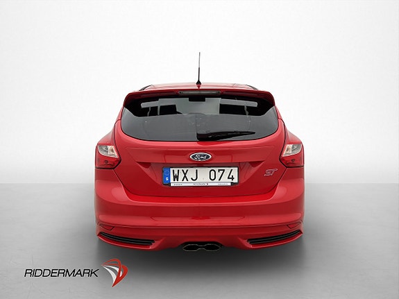 Ford Focus 5 of 5