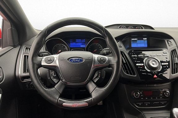 Ford Focus 12 of 25