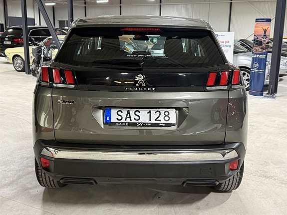 Peugeot 3008 4 of 5