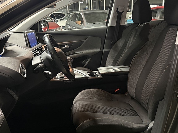 Peugeot 3008 6 of 8