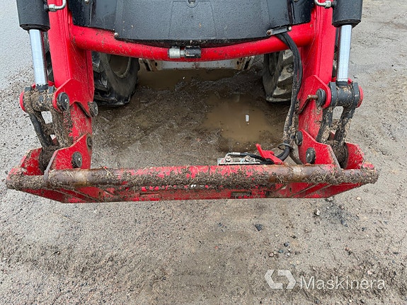 Traktor Massey Ferguson MF 5613 med Frontlastare 12 of 27