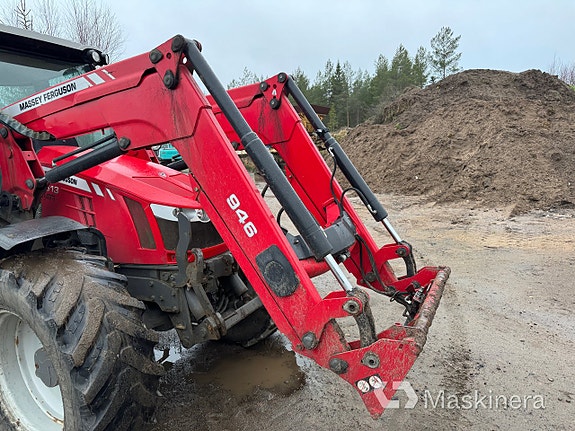 Traktor Massey Ferguson MF 5613 med Frontlastare 17 of 27