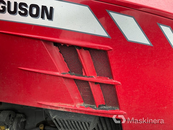 Traktor Massey Ferguson MF 5613 med Frontlastare 27 of 27