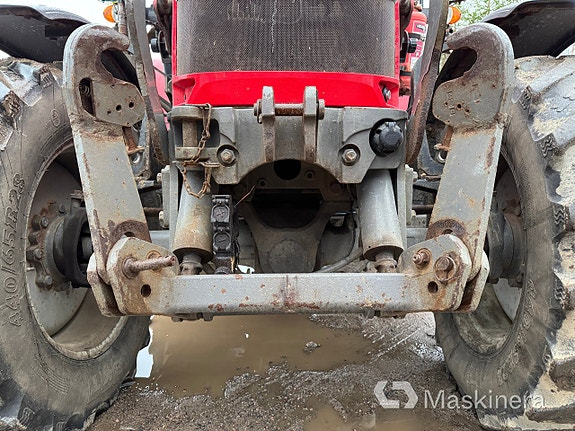 Traktor Massey Ferguson MF 5613 med Frontlastare 20 of 27