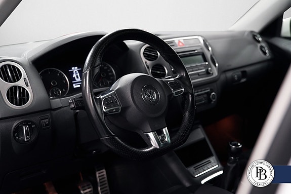 Volkswagen Tiguan 8 of 24