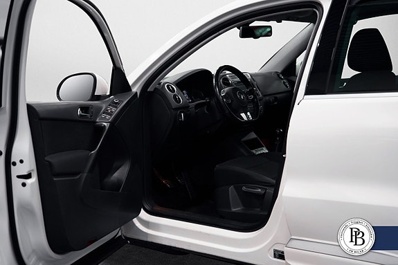 Volkswagen Tiguan 9 of 24
