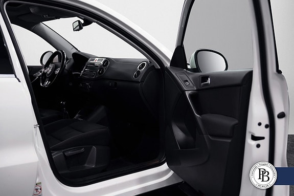 Volkswagen Tiguan 11 of 24