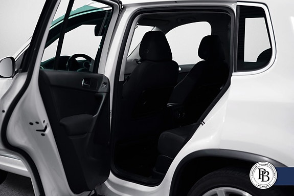 Volkswagen Tiguan 10 of 24