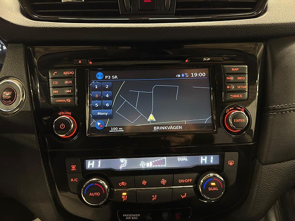 Nissan X-Trail 16 of 22
