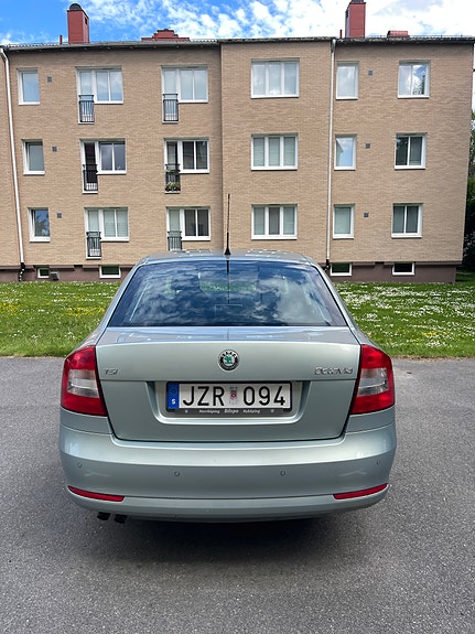 Skoda Octavia 3 of 5