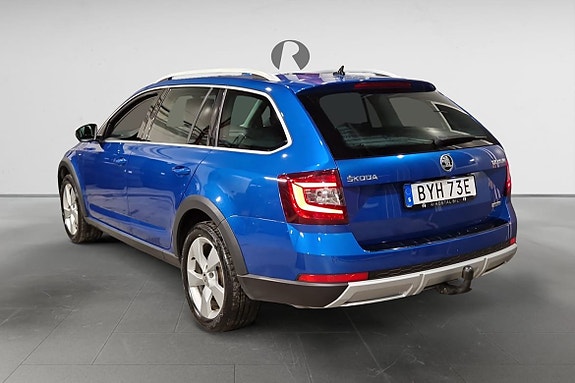 Skoda Octavia Scout 5 of 5