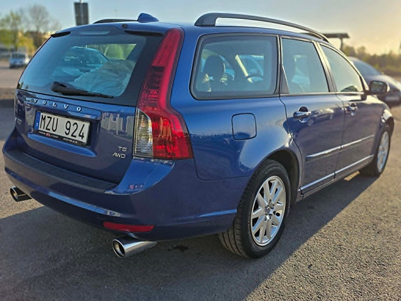 Volvo V50 5 of 5