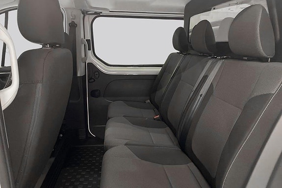 Nissan Primastar 9 of 15