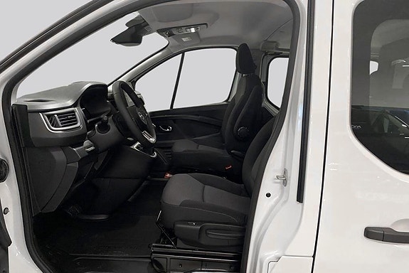 Nissan Primastar 8 of 15