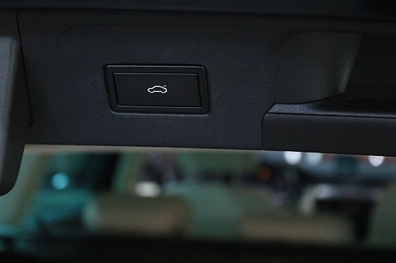 Volkswagen Passat 28 of 29