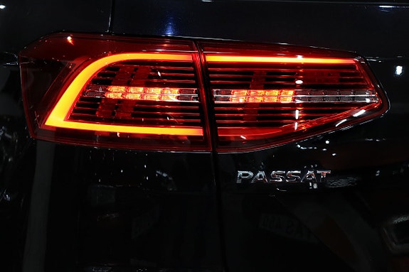 Volkswagen Passat 24 of 29