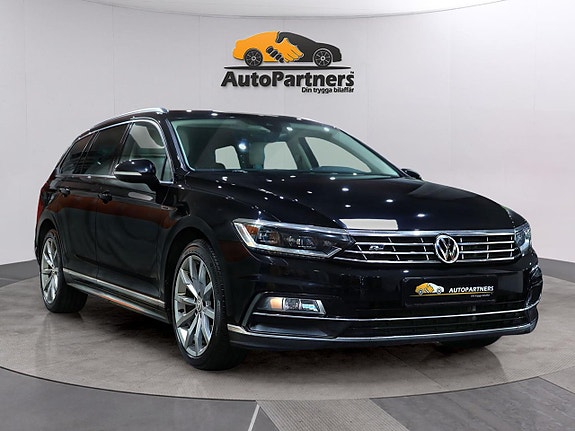 Volkswagen Passat 2 of 5