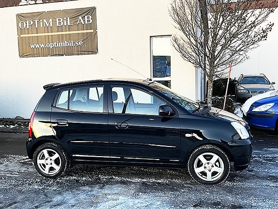 Kia Picanto 4 of 5