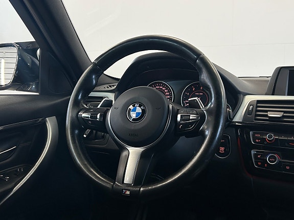 BMW 320 9 of 18