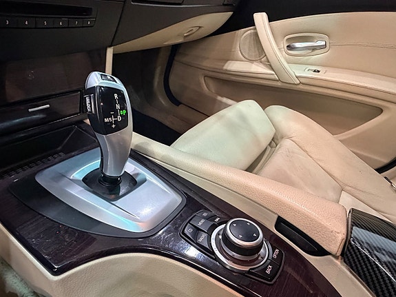 BMW 530i 4 of 4