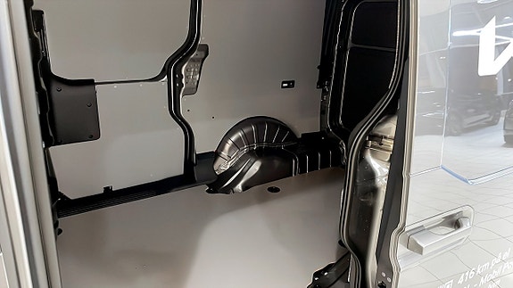 Kia PV5 11 of 12