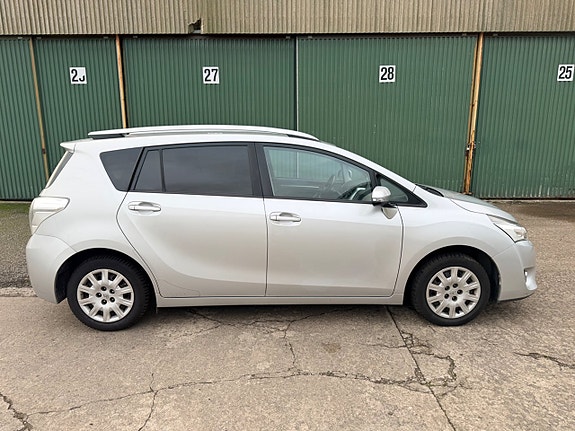 Toyota Verso 7 of 18