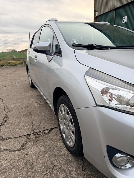 Toyota Verso 8 of 18