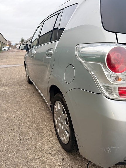 Toyota Verso 4 of 5