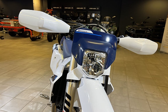 Husqvarna FE 250 2026 *0% Ränta* 10.000:- Rabatt 8 of 9